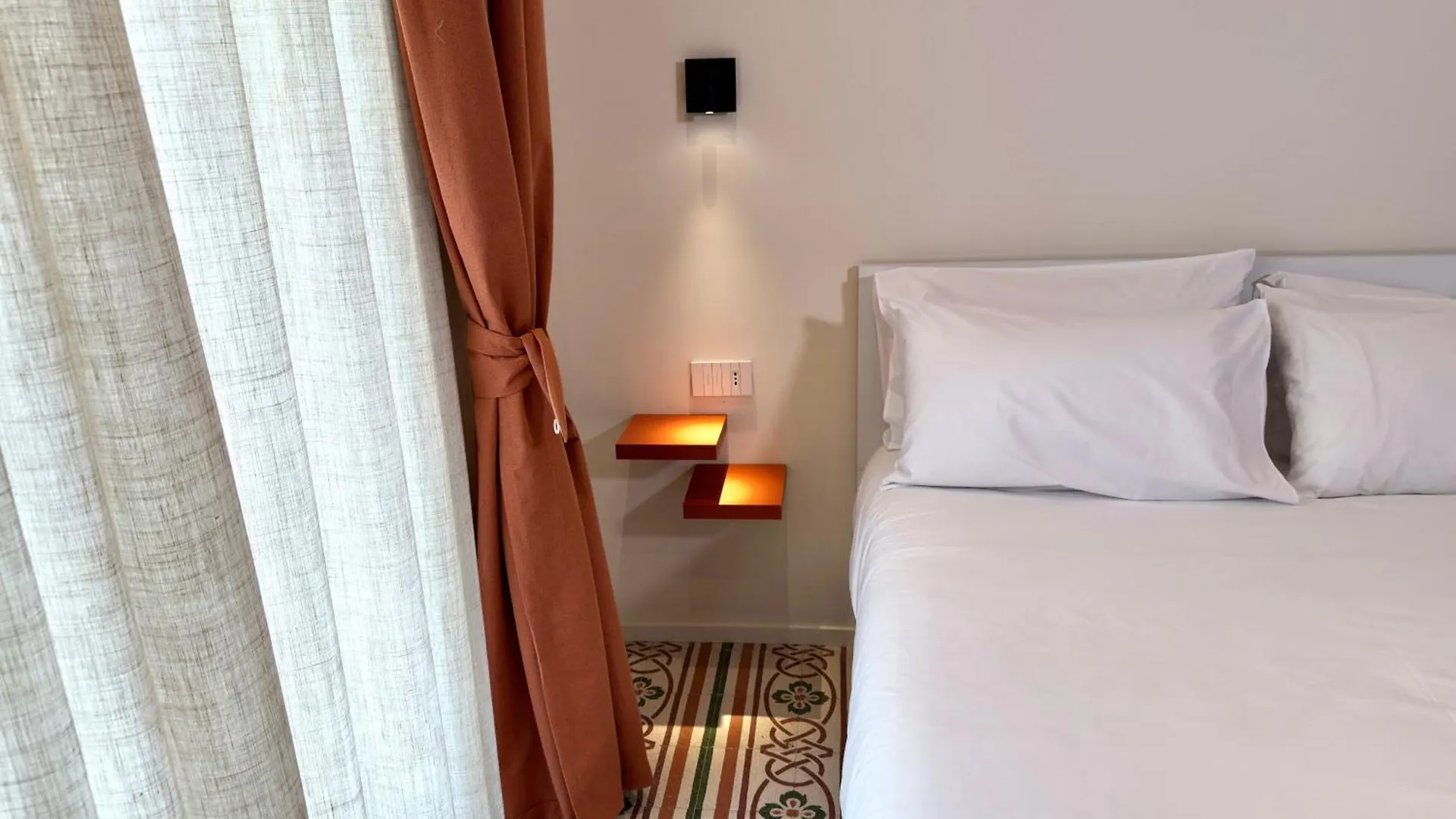 Michelangelo 48 Hotel Nápoles Itália