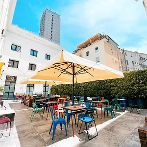 3* Alojamento de Acomodação e Pequeno-almoço Neapolitantrips